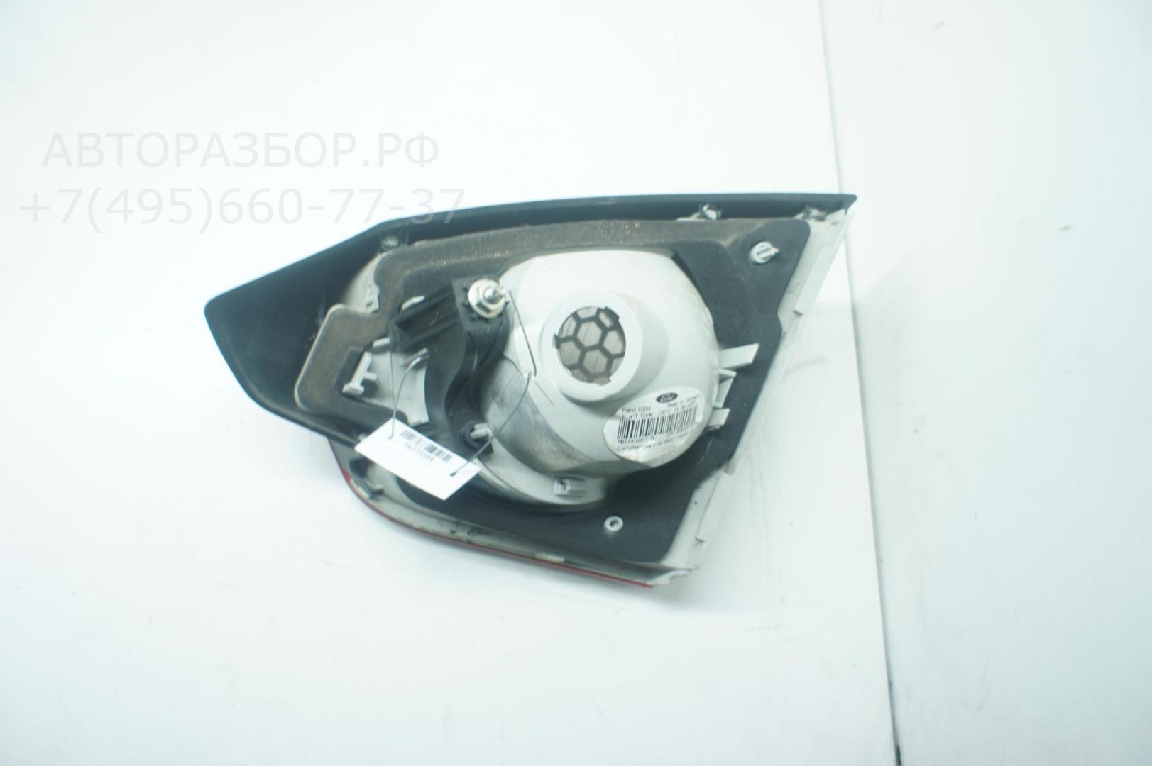 Фонарь задний внутренний левый