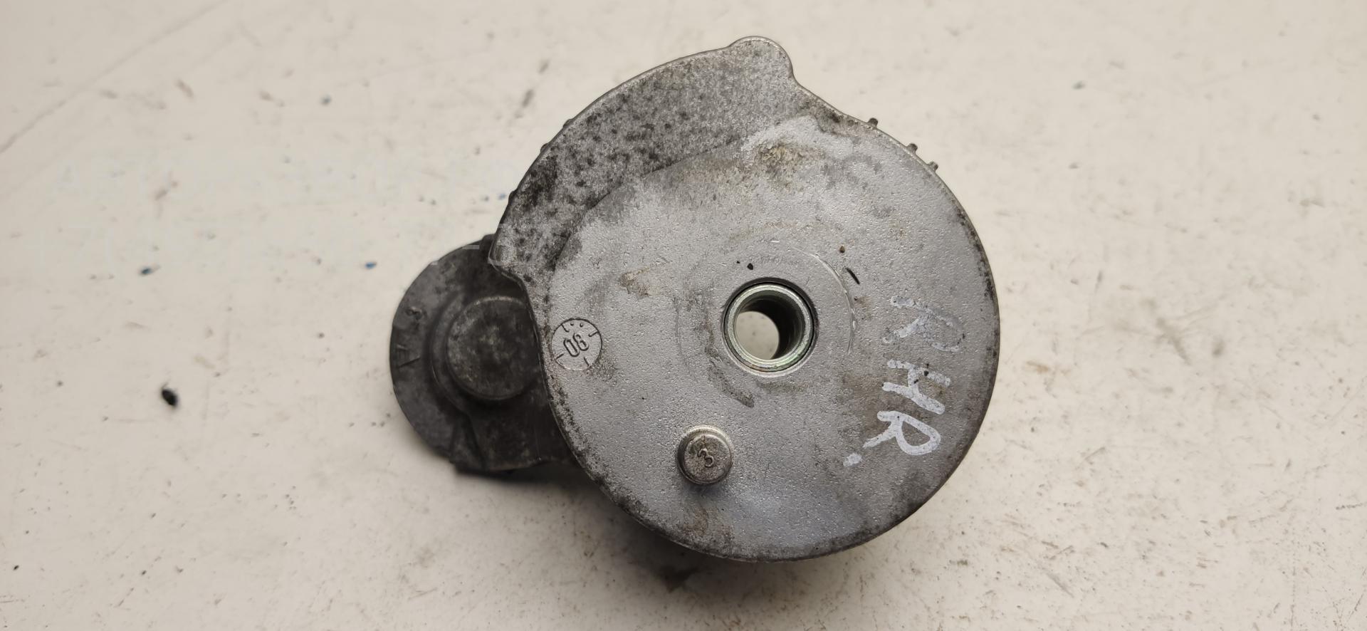 Механизм натяжения ремня ГРМ