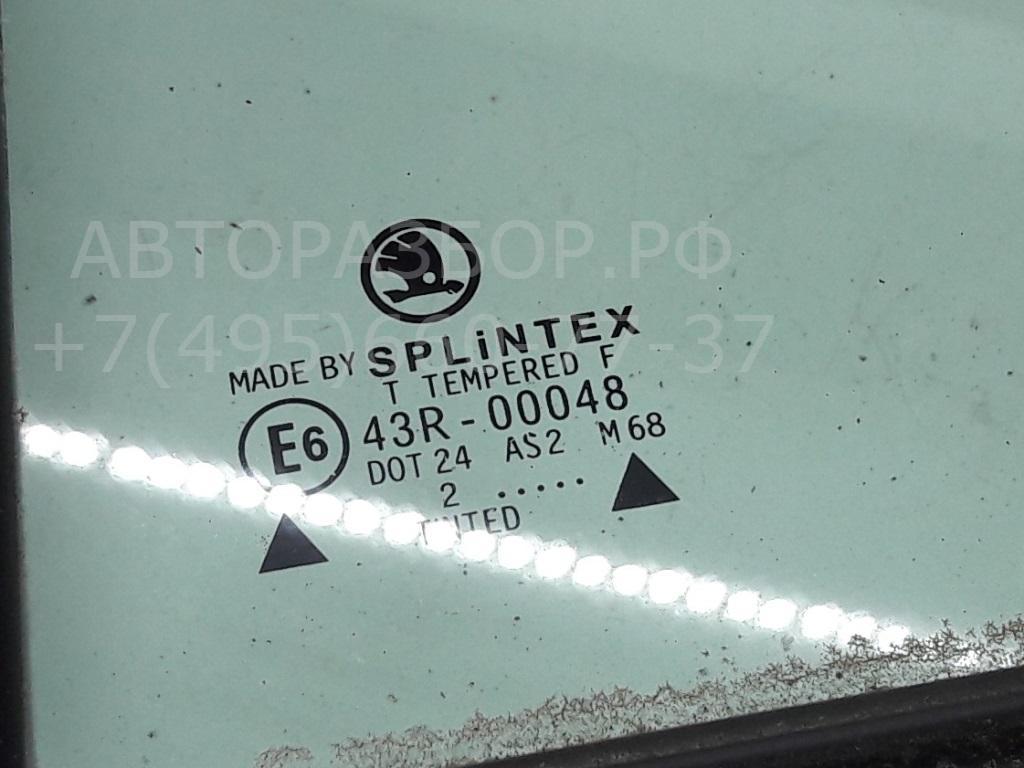 Стекло двери задней левой (форточка)