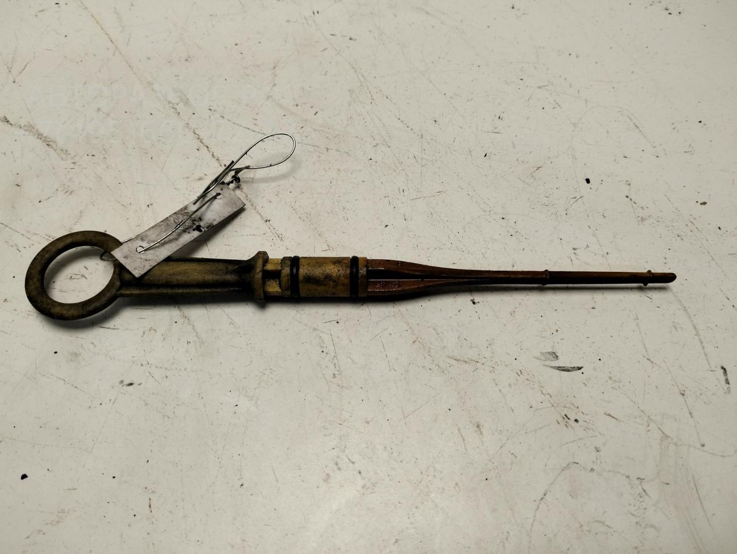 Щуп масляный двигателя