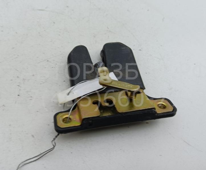 Замок багажника