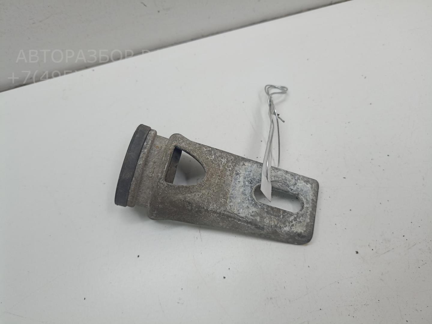 Кронштейн радиатора