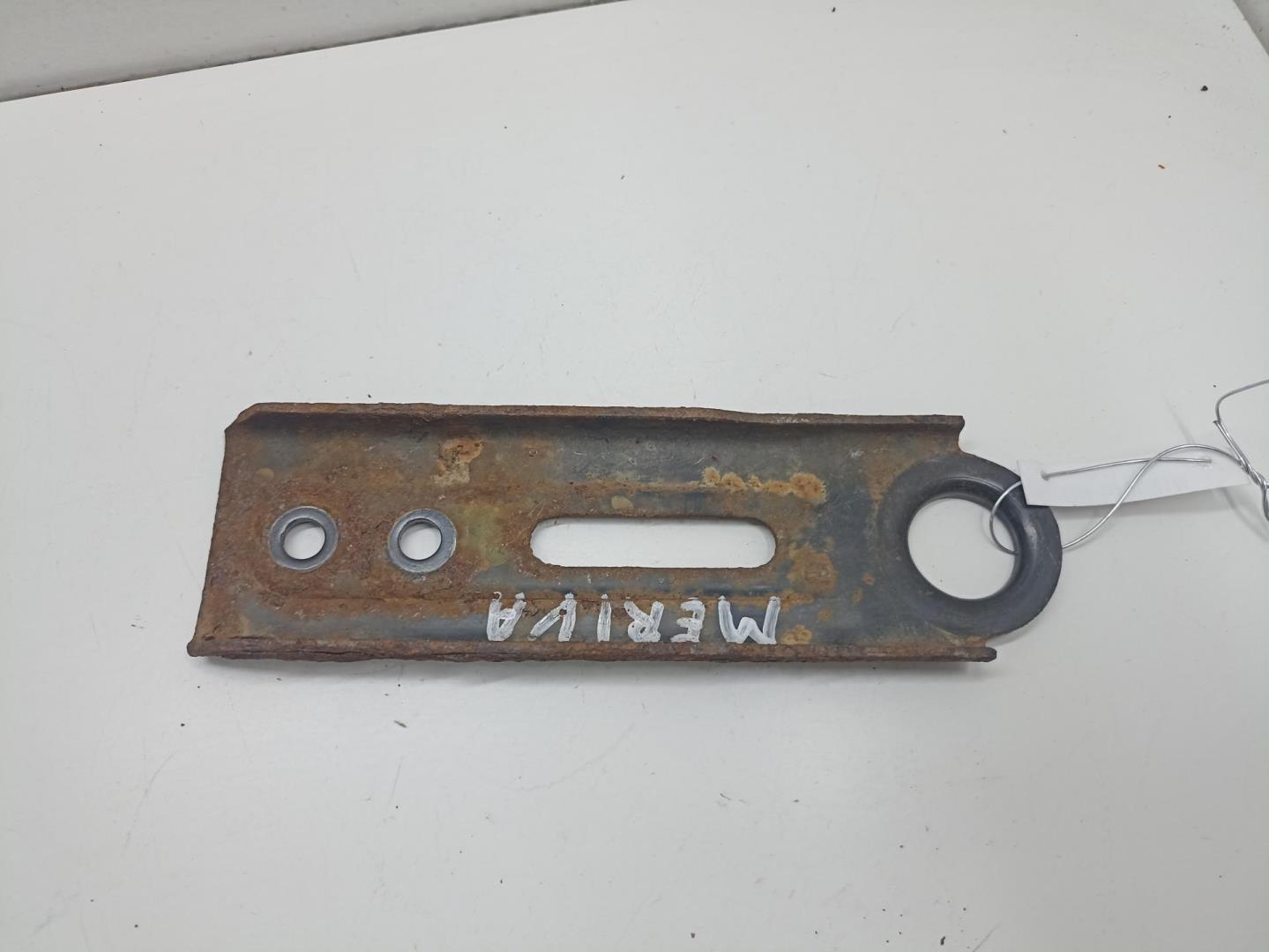 Кронштейн радиатора