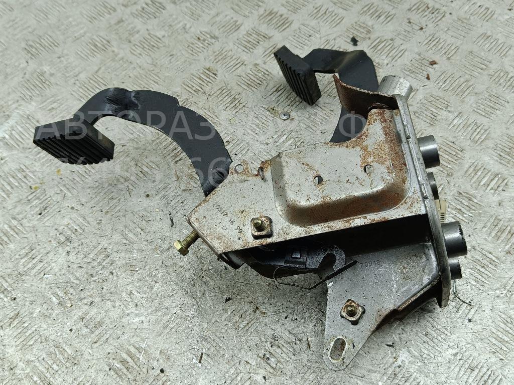 Блок педалей