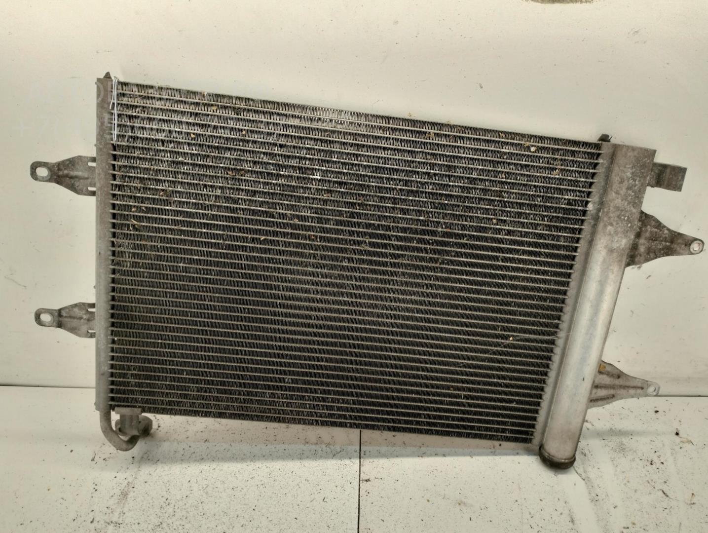 Радиатор кондиционера / конденсер