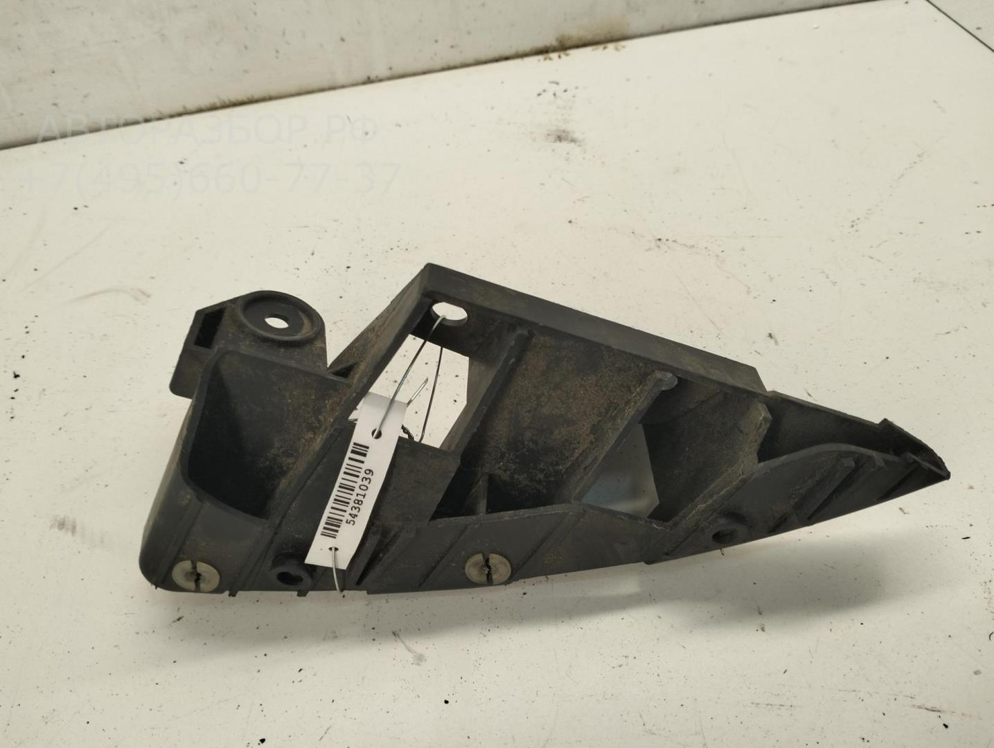 Кронштейн заднего бампера правый