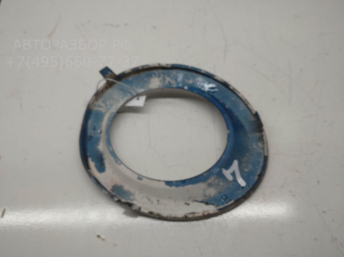 Рамка противотуманной фары левой