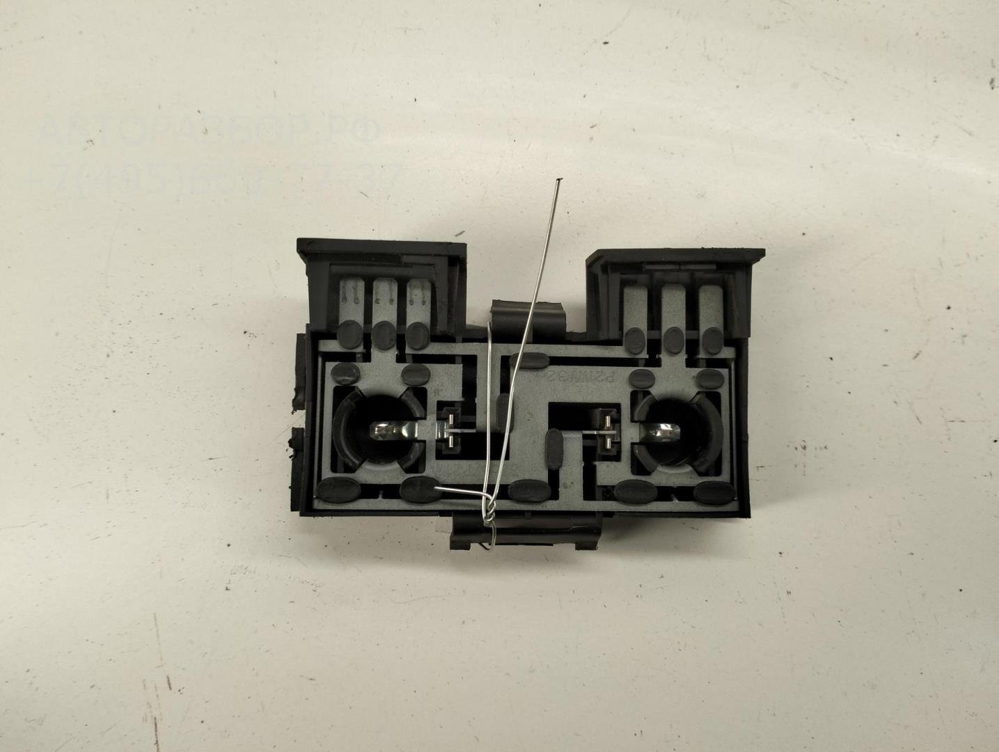 Плата заднего фонаря левого