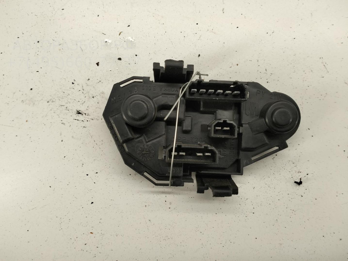 Плата заднего фонаря правого