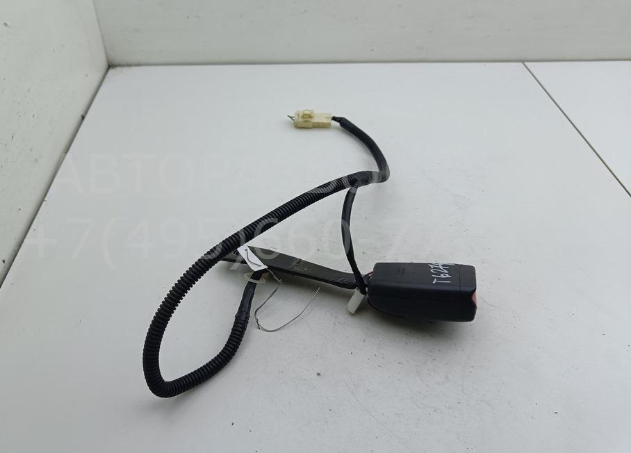 Ответная часть ремня безопасности