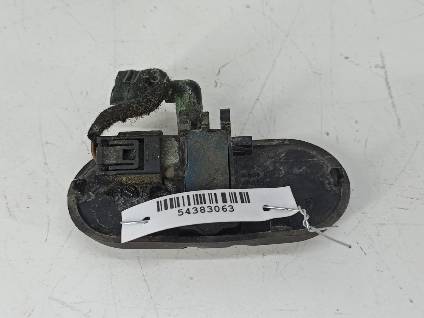 Форсунка омывателя лобового стекла