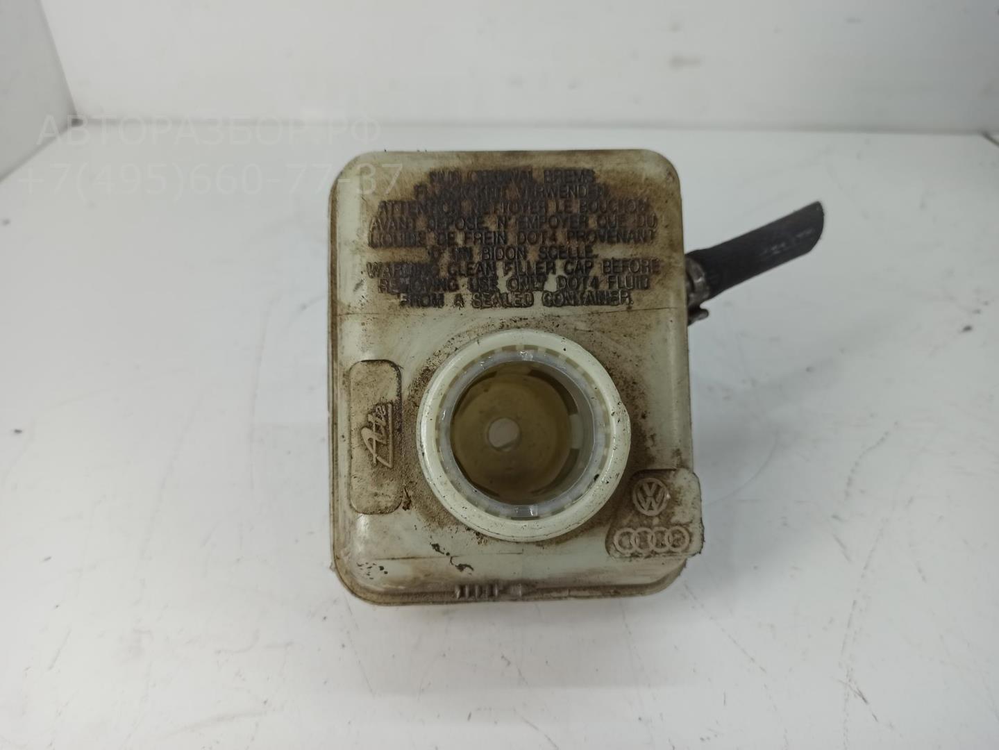 Бачок главного тормозного цилиндра