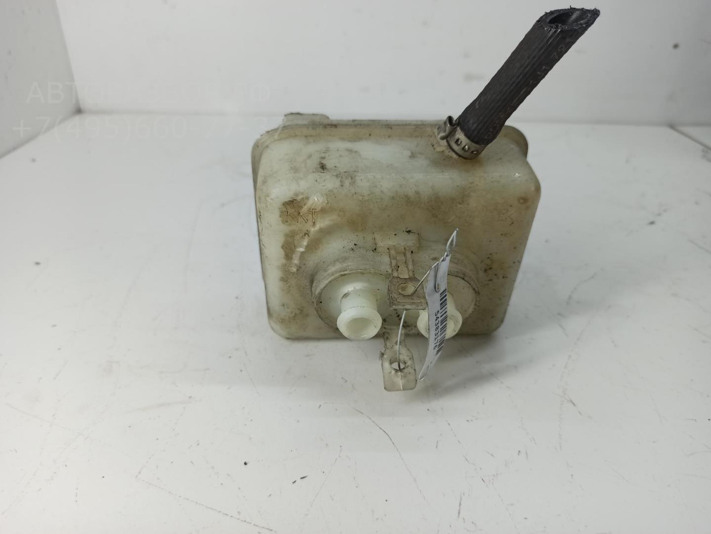 Бачок главного тормозного цилиндра