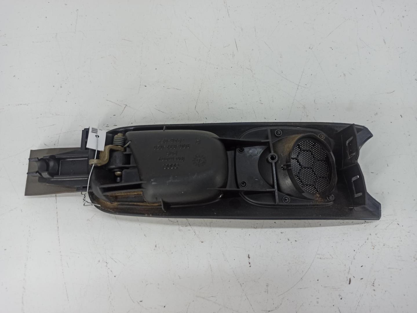 Ручка двери передней внутренняя правая