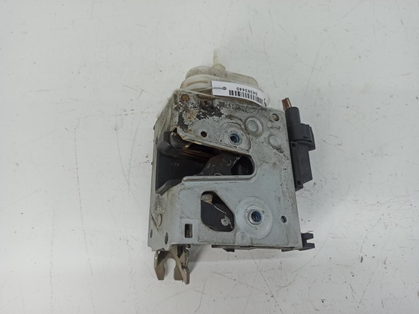 Замок двери передней правой