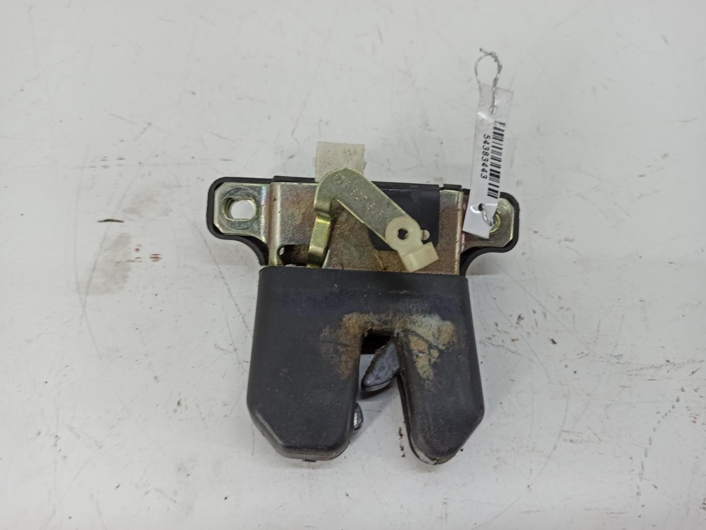 Замок багажника