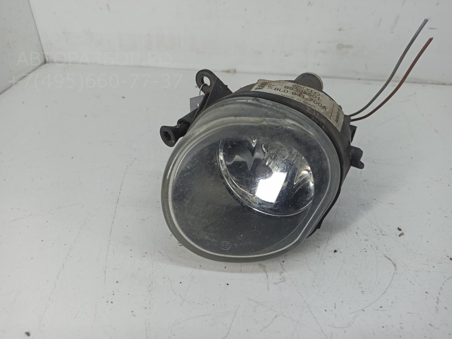 Фара противотуманная правая