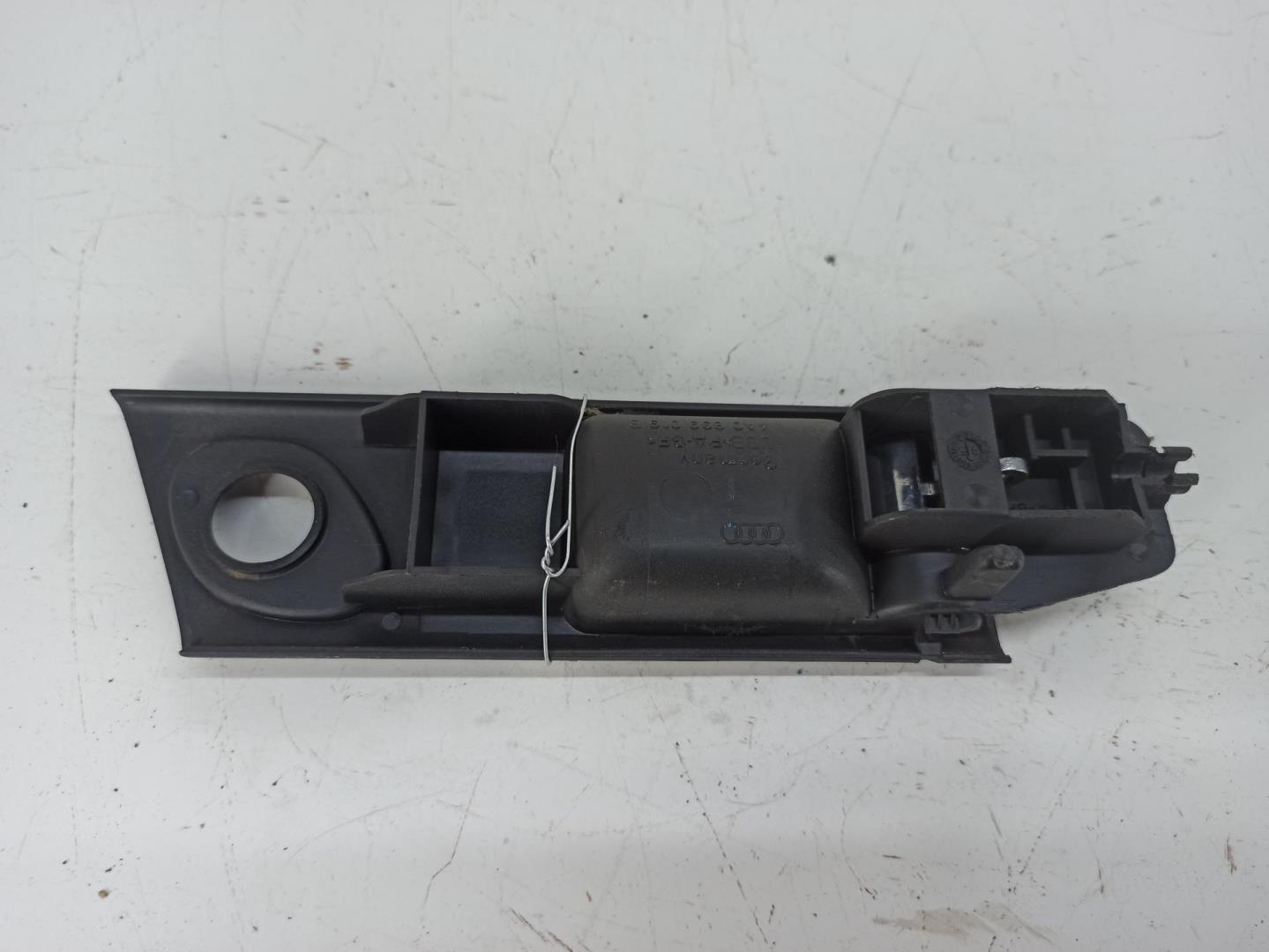 Ручка двери задней внутренняя левая