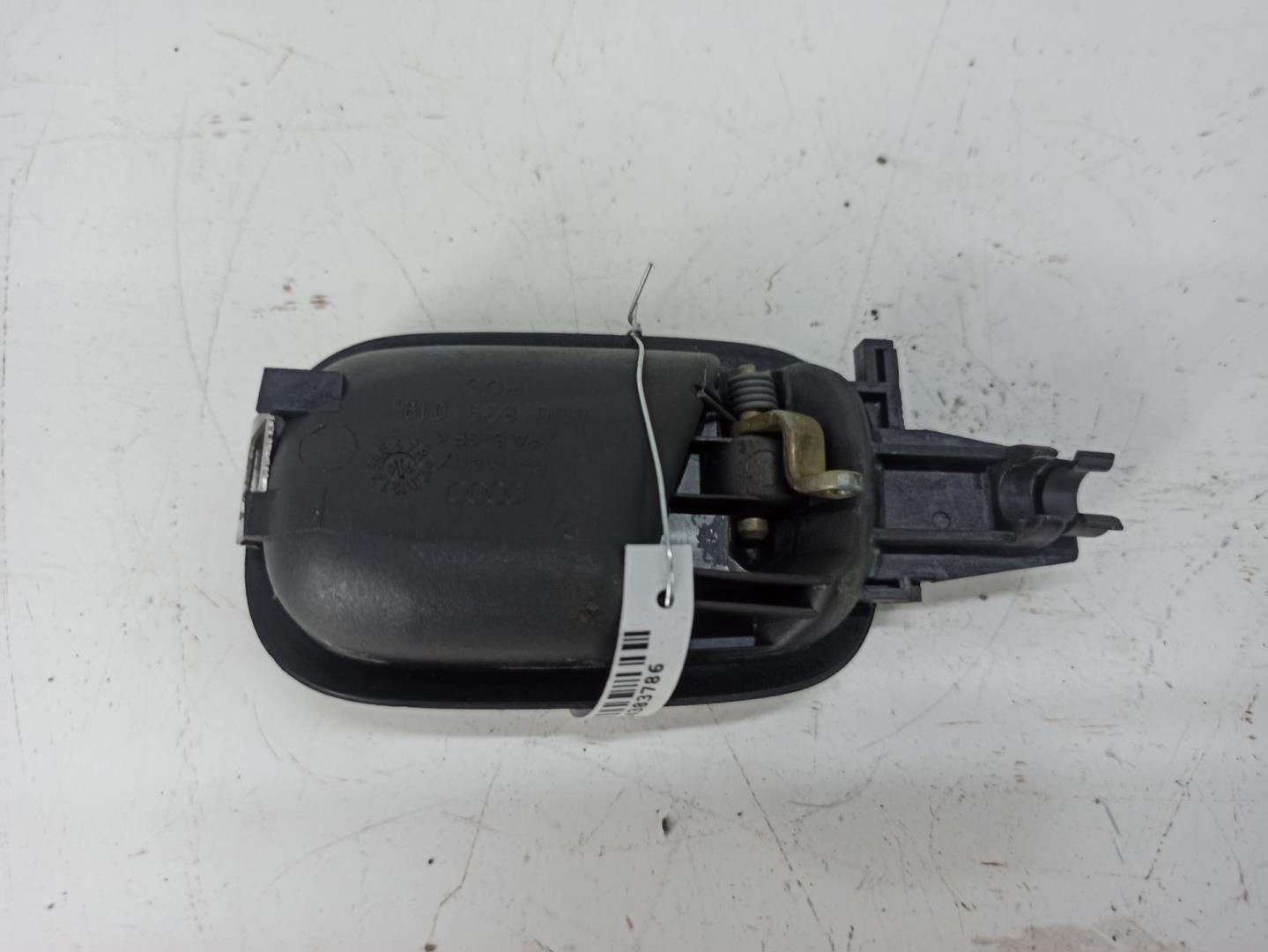 Ручка двери задней внутренняя левая