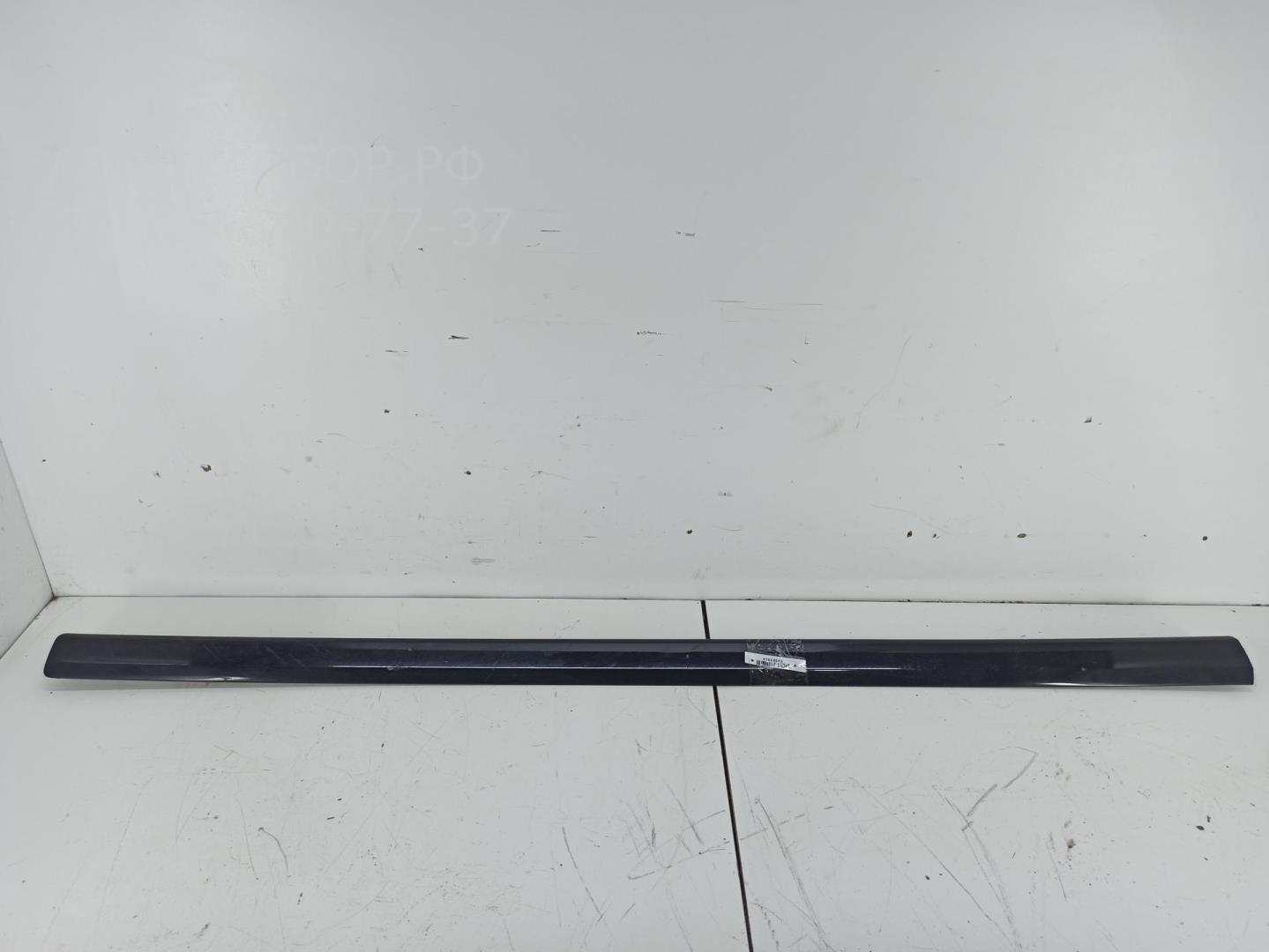 Накладка двери передней правой