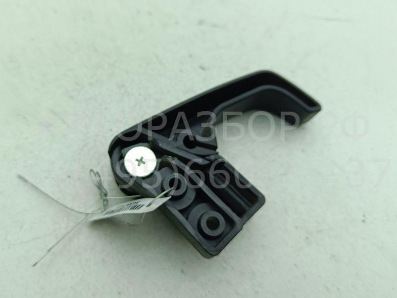 Ручка открывания капота