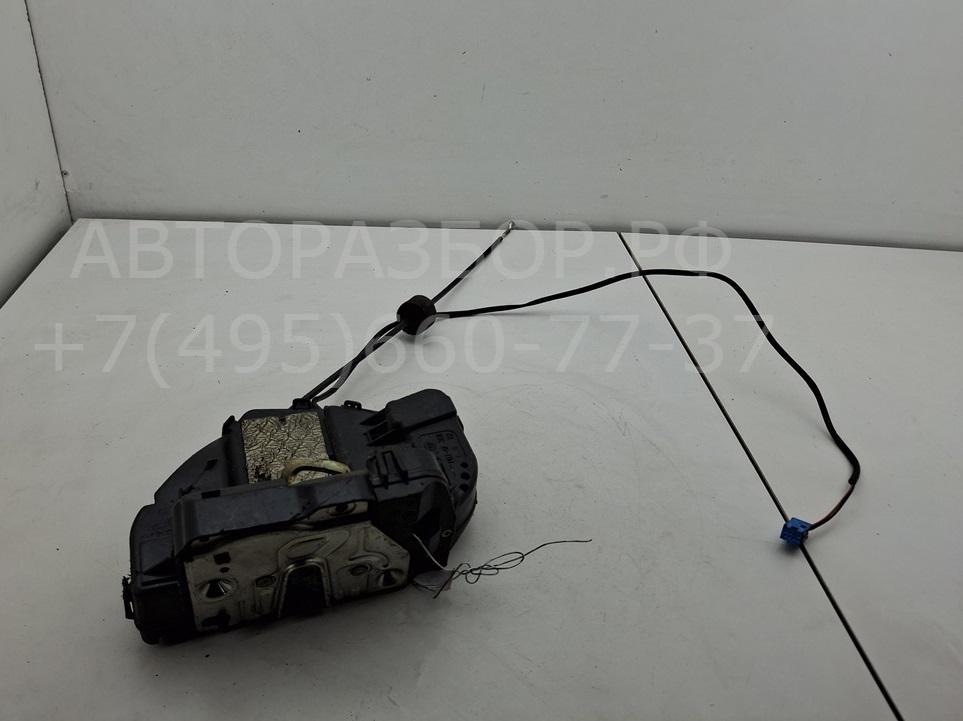 Замок двери задней правой