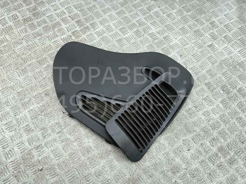 Обшивка багажника