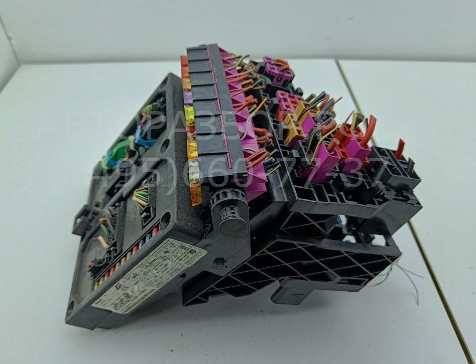 Блок предохранителей