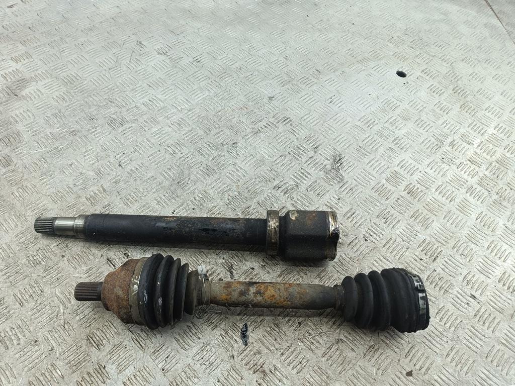 Полуось передняя правая