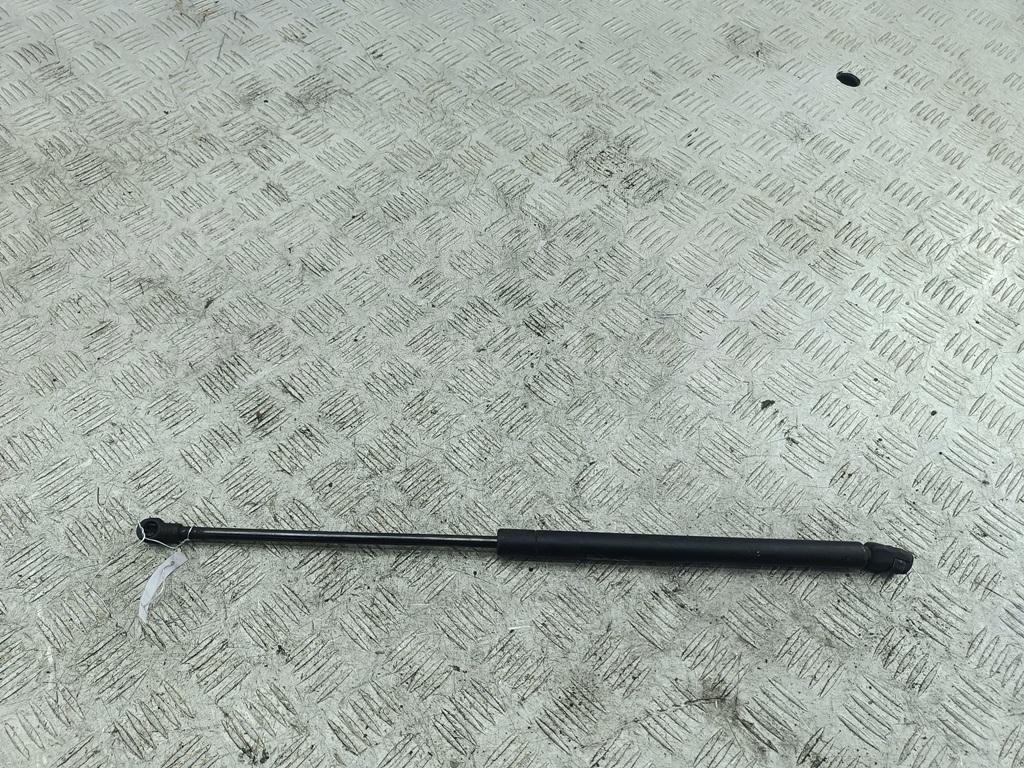 Амортизатор капота