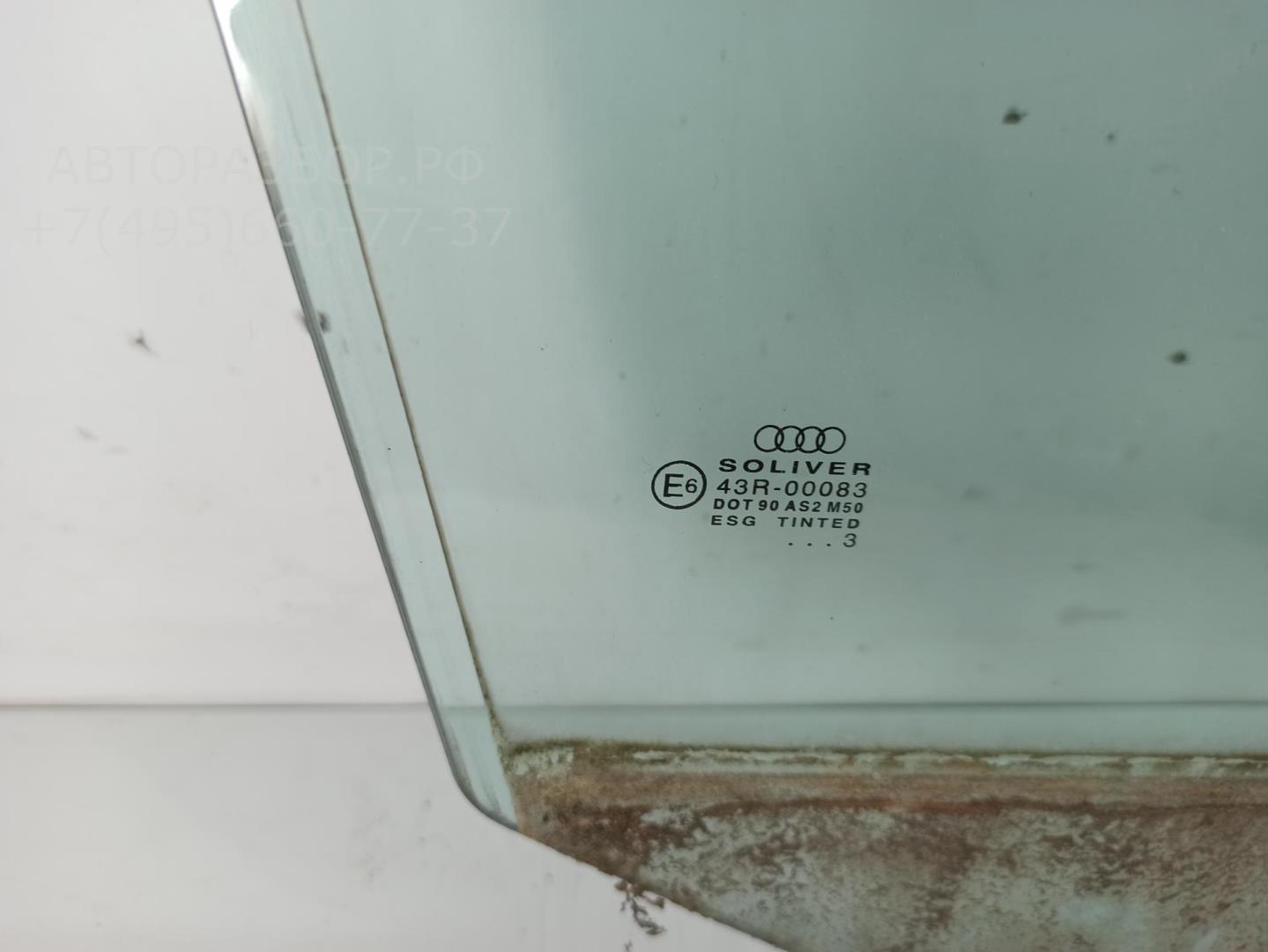 Стекло двери передней правой