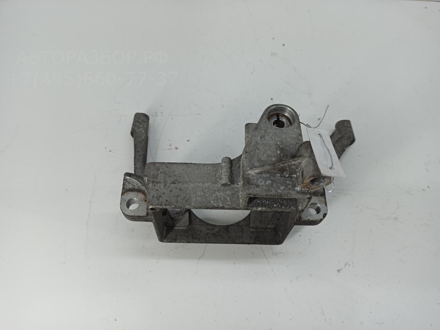 Кронштейн ГУР