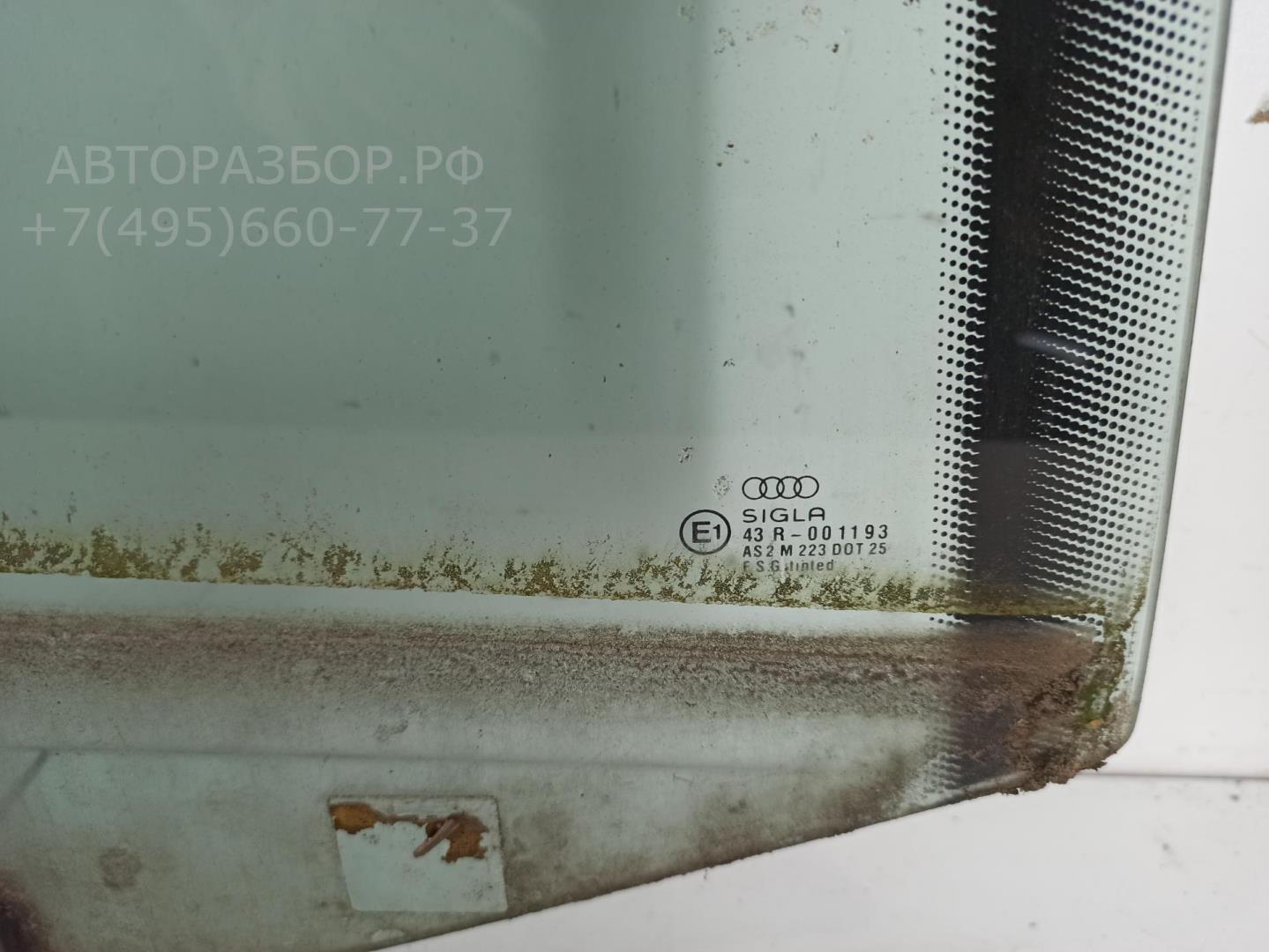 Стекло двери задней правой