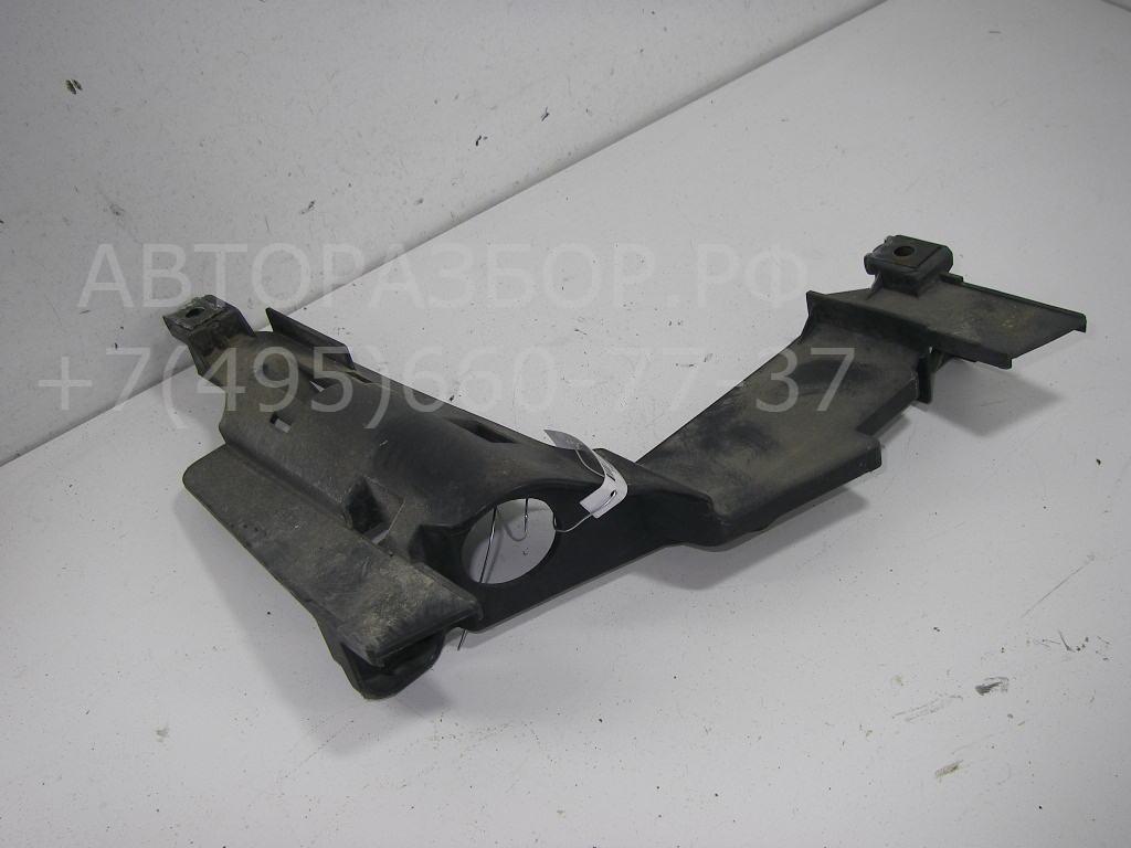 Кронштейн фар правый