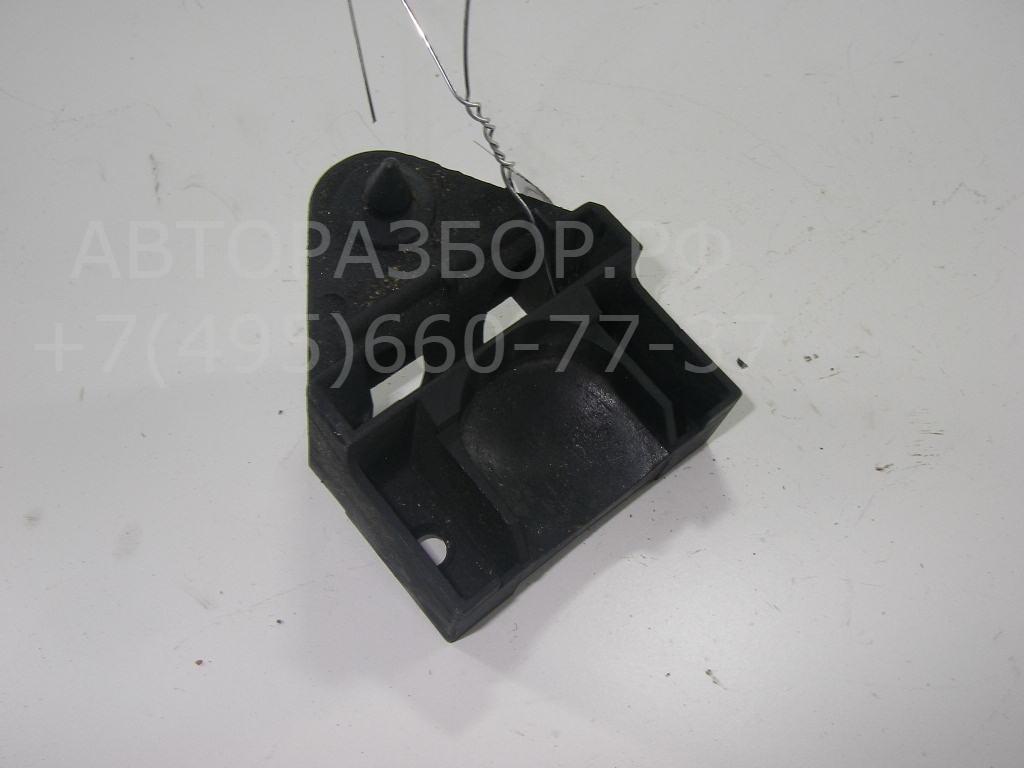 Кронштейн радиатора