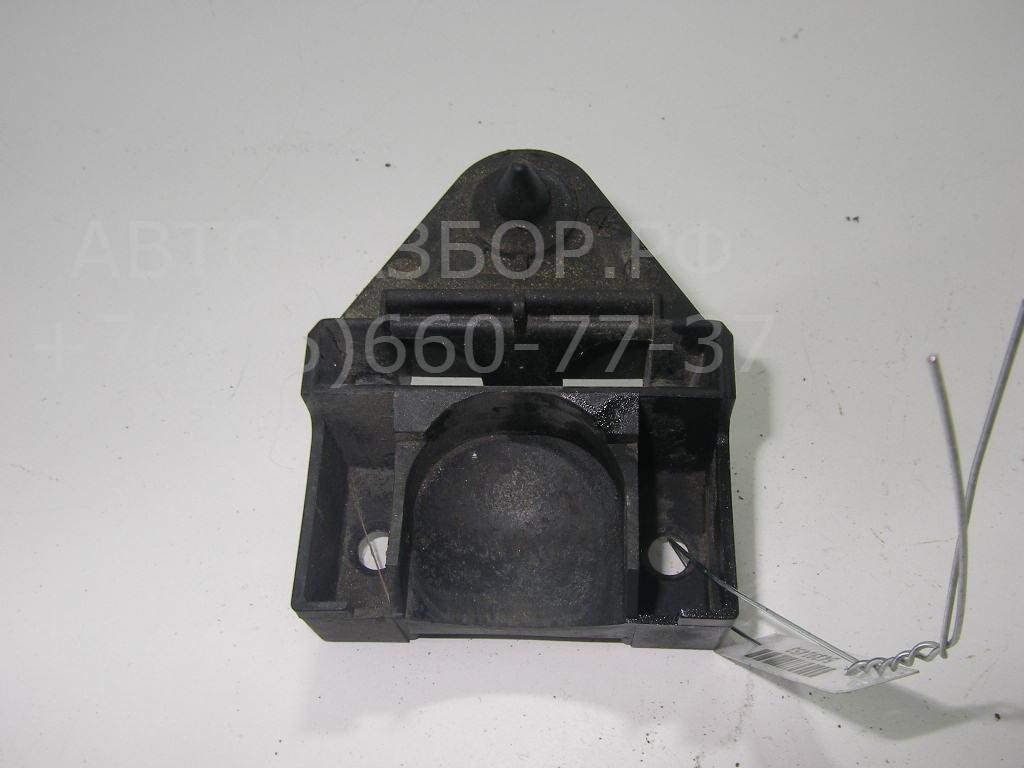 Кронштейн радиатора