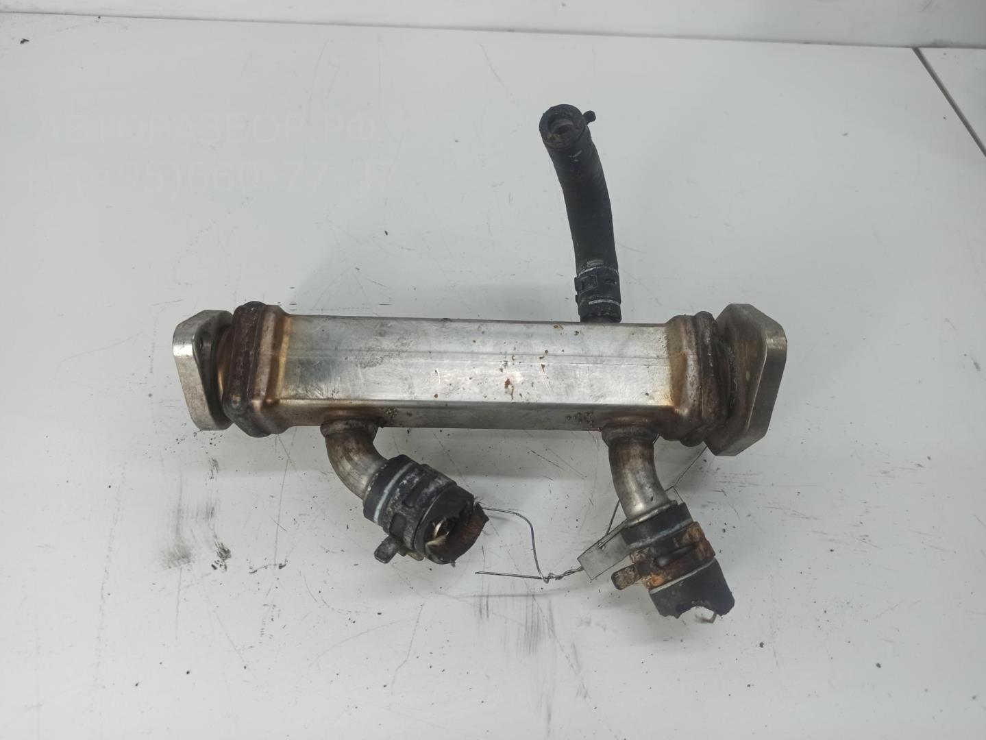 Тройник вентиляции картерных газов