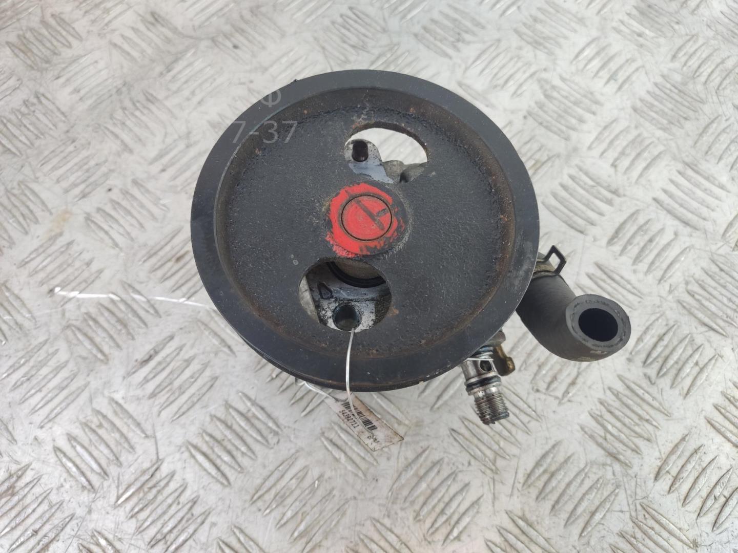 Насос ГУР (гидроусилитель руля)