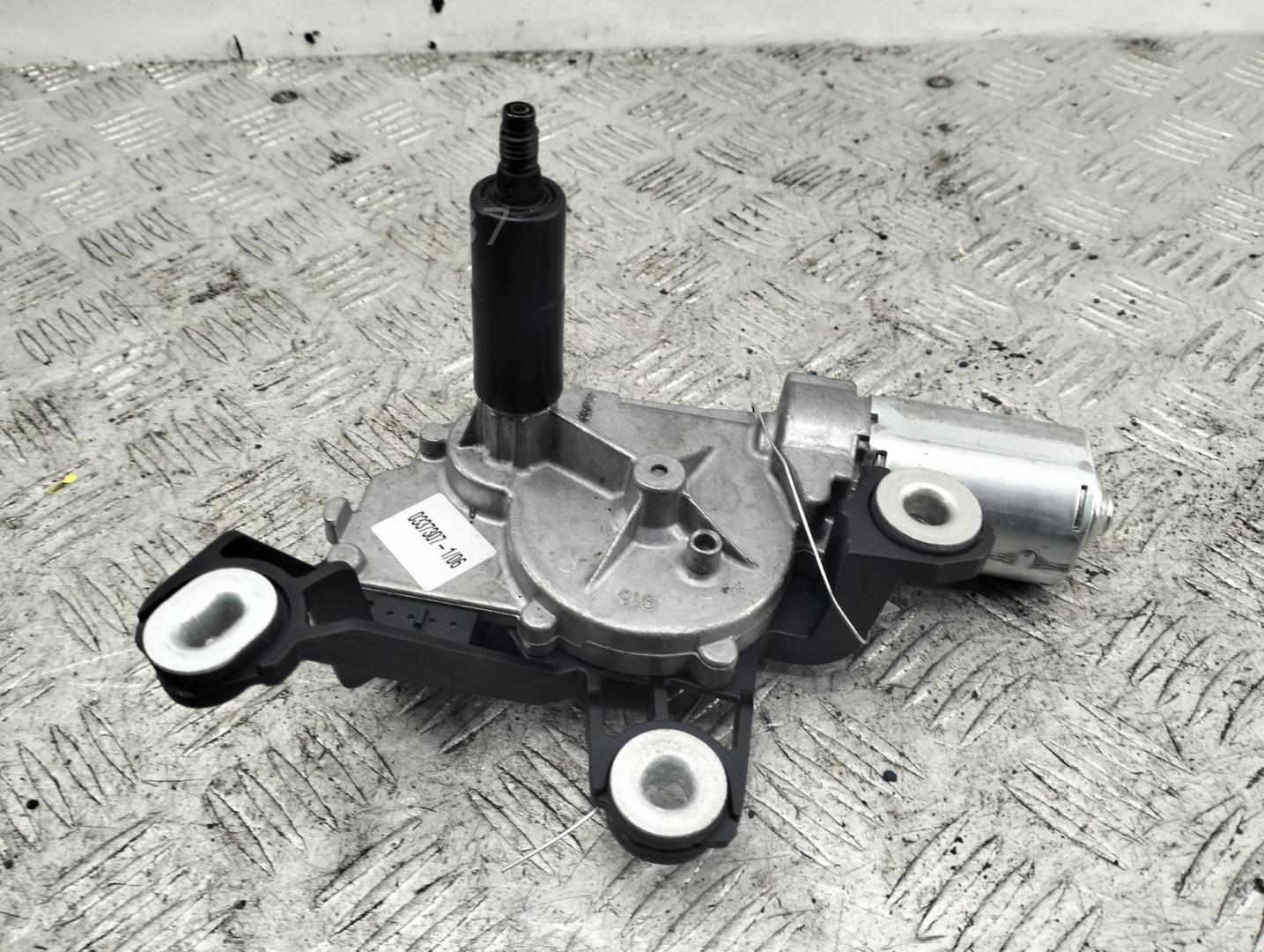 Моторчик стеклоочистителя задний