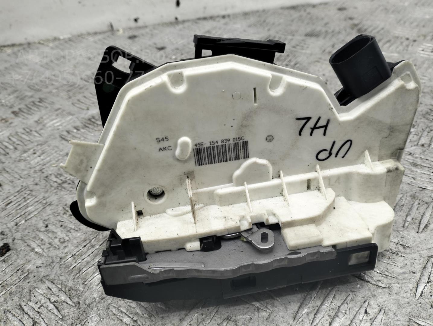 Замок двери задней левой