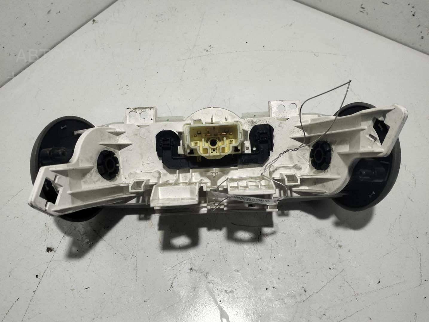 Переключатель отопителя