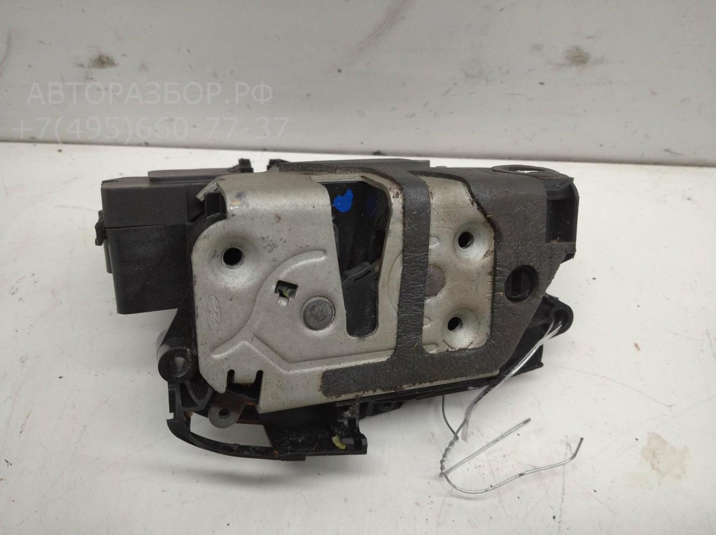 Замок двери задней правой