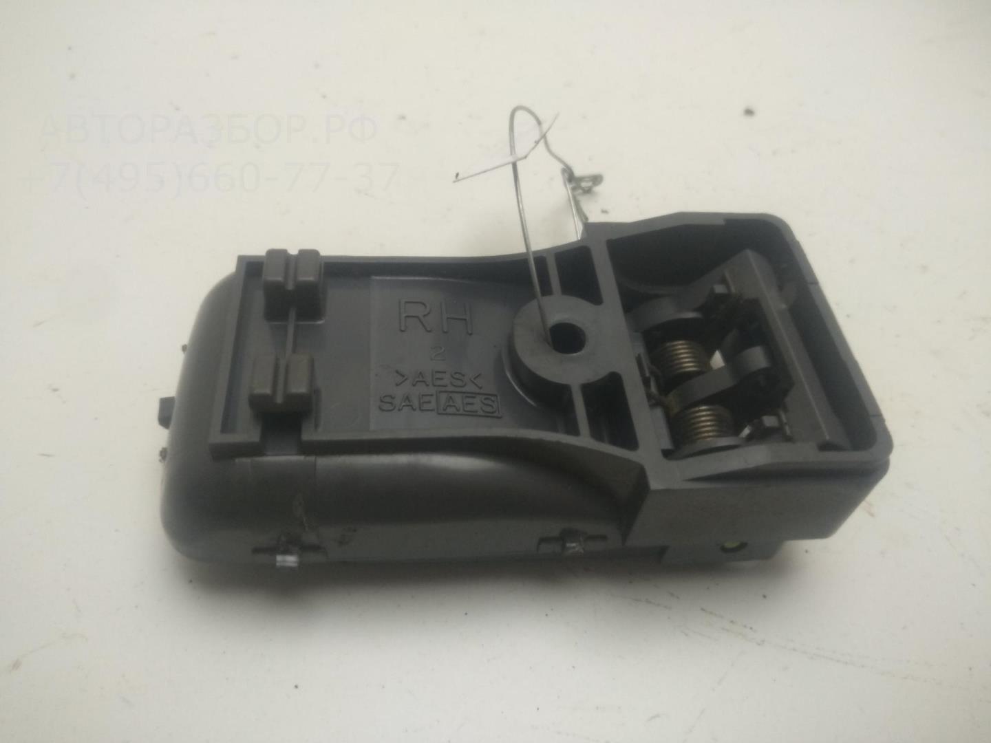 Ручка двери задней внутренняя правая