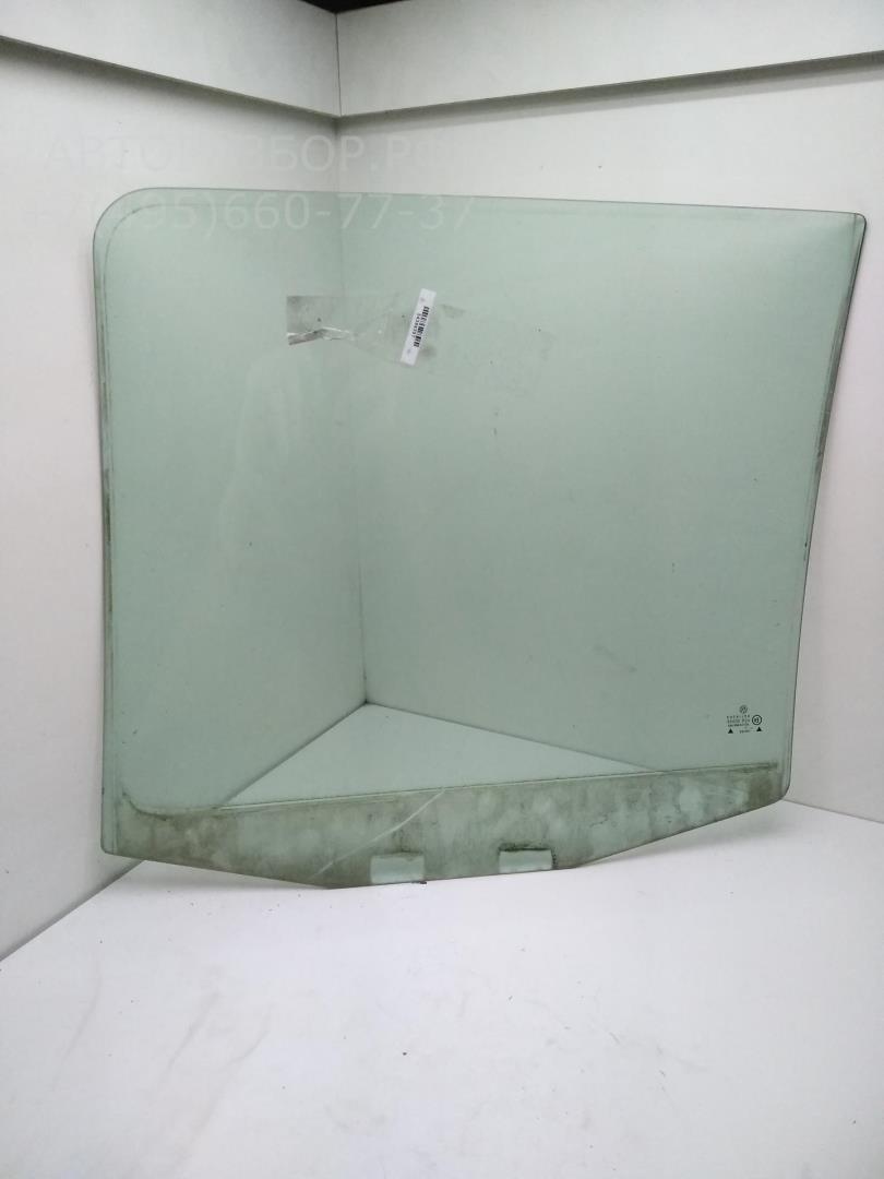 Стекло двери задней правой