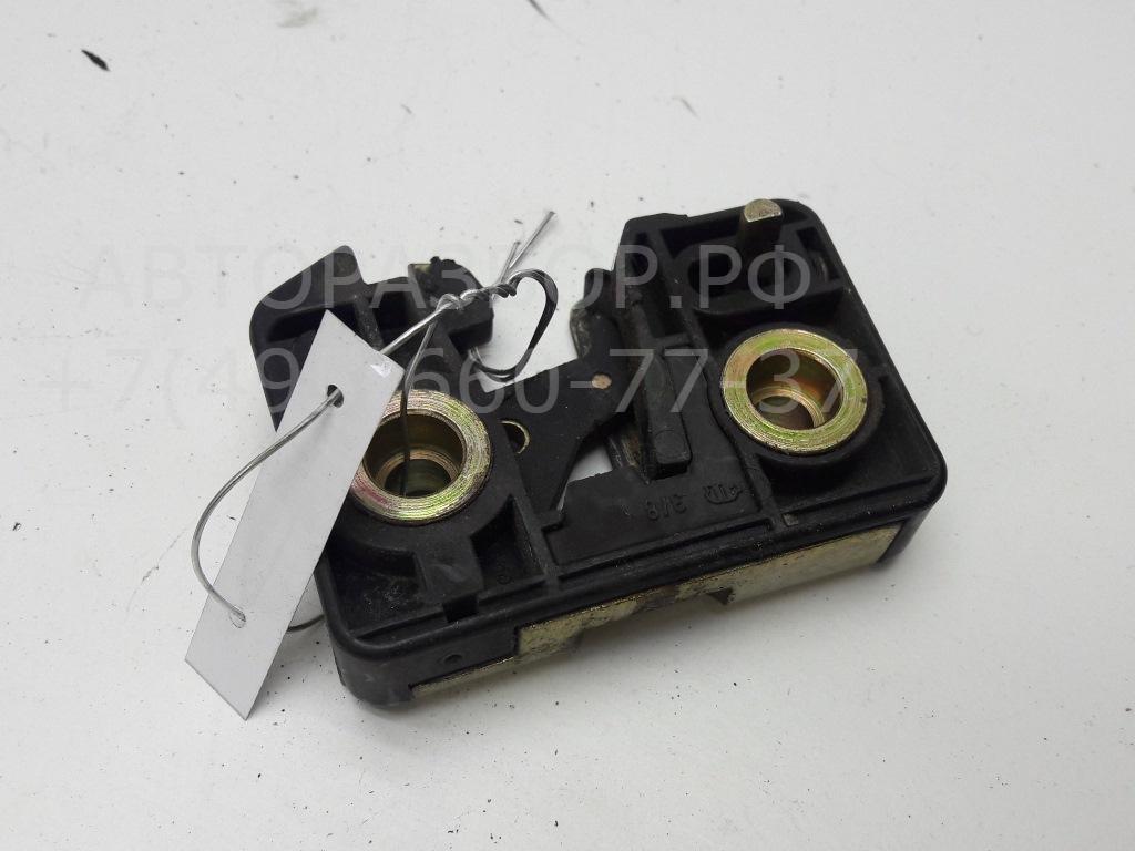 Замок двери задней правой