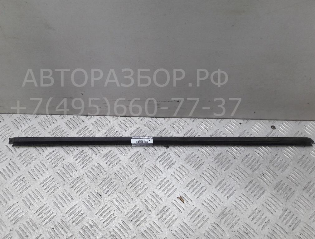 Накладка стекла переднего левого