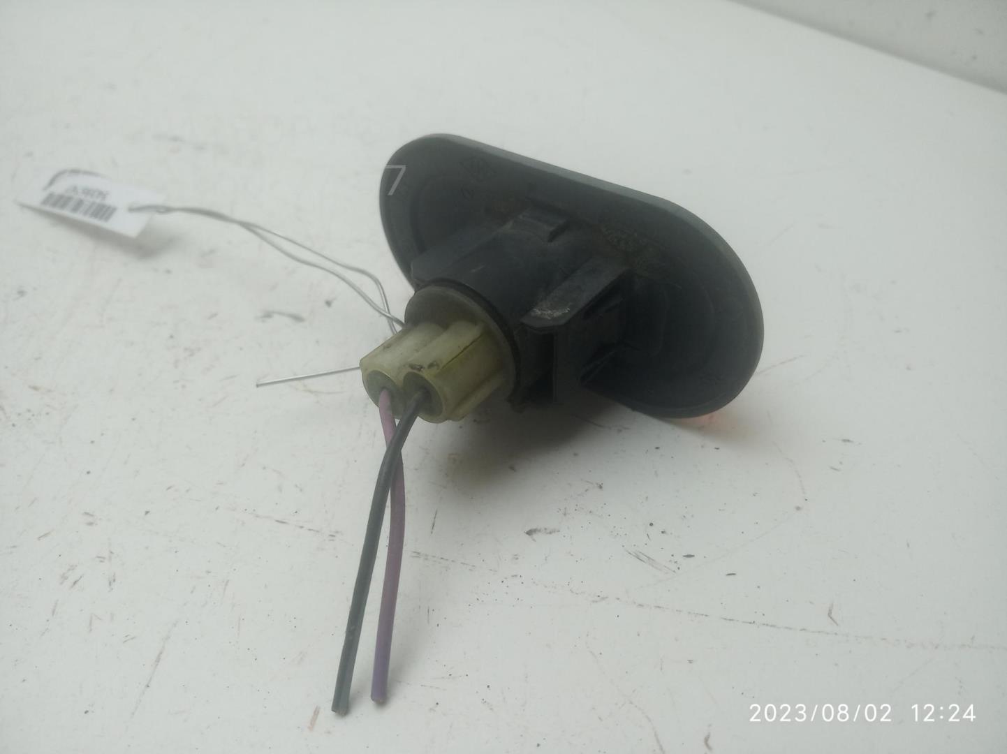 Указатель поворота левый