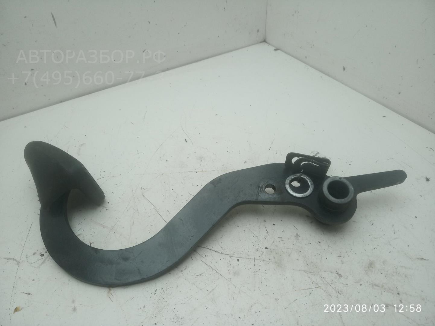 Педаль тормоза