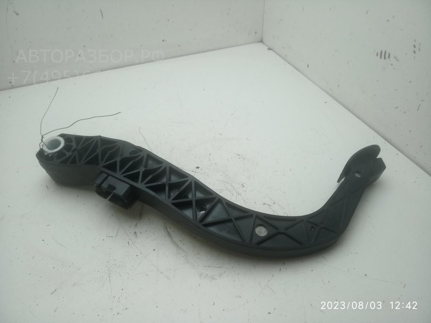 Педаль тормоза