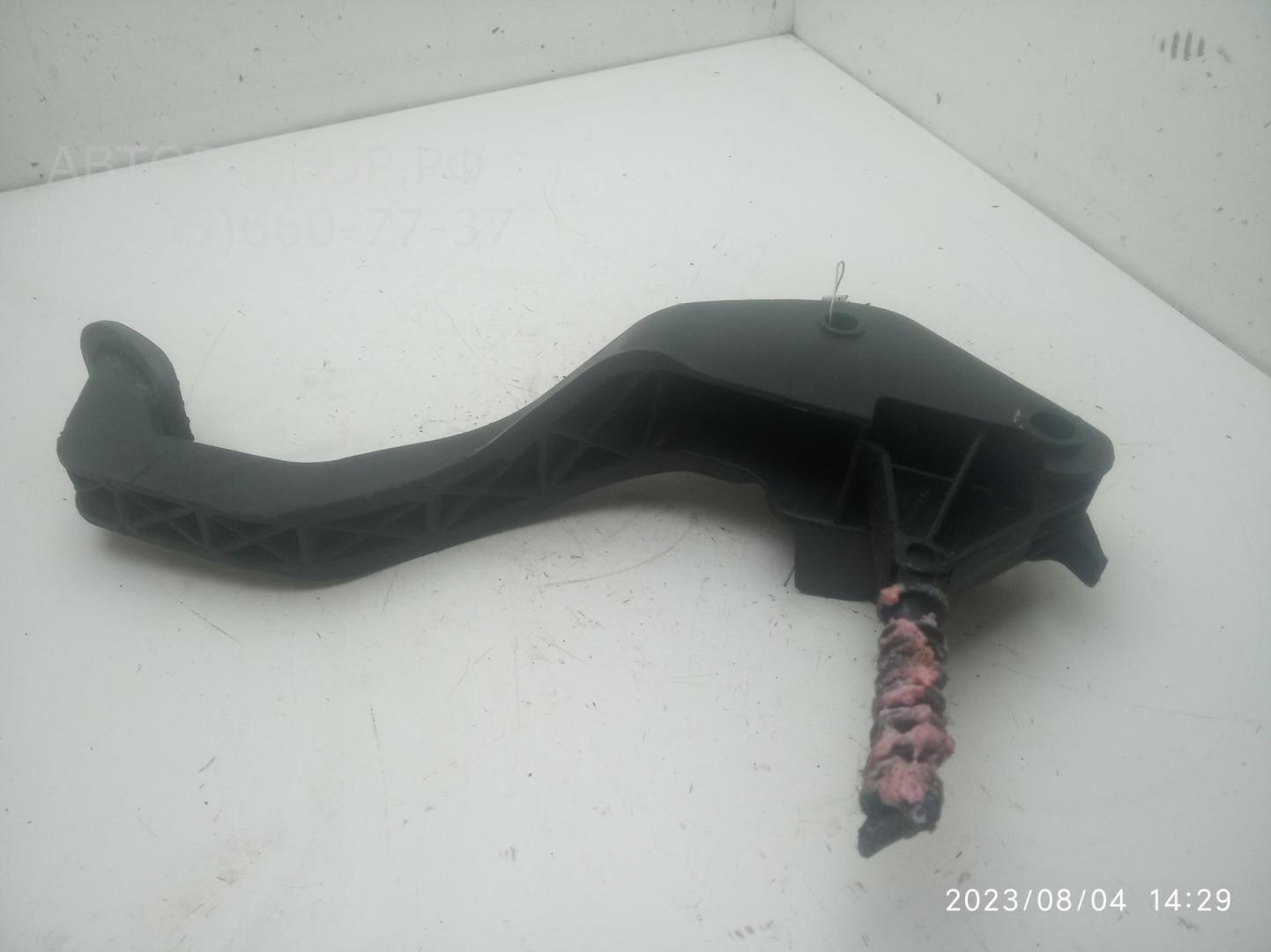 Педаль сцепления